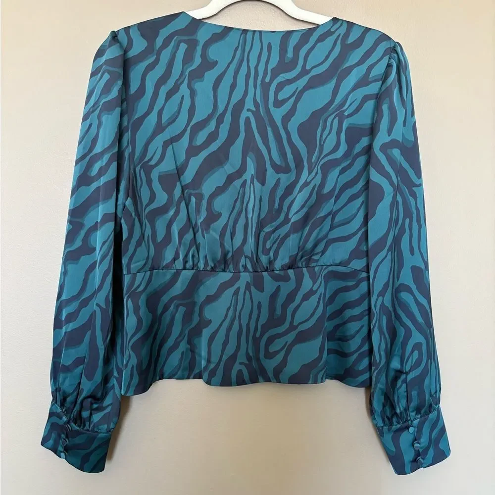 NWT J. Crew Green Black Zebra Print Satin V-Neck Button Front Blouse Size 8